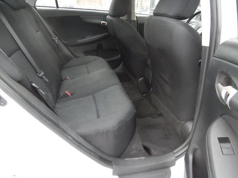 Used 2009 Toyota Corolla S image 32