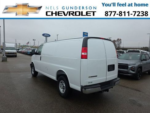 New 2025 Chevrolet Express 3500 w/ Driver Convenience Package image 5
