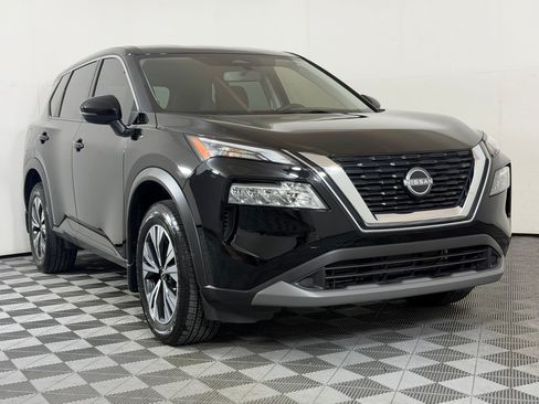 Used 2023 Nissan Rogue SV FWD image 7