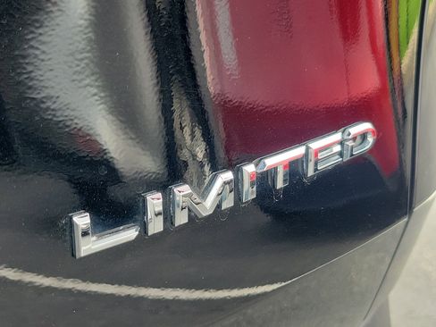 Certified 2024 Toyota Grand Highlander Limited image 8