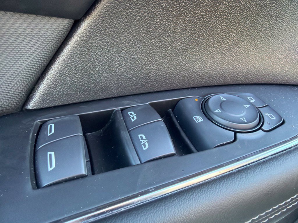 Used 2024 Buick Envision Preferred AWD/4WD image 13