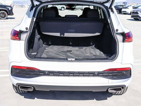 Used 2025 Audi Q5 Premium w/ Premium Plus AWD/4WD image 33