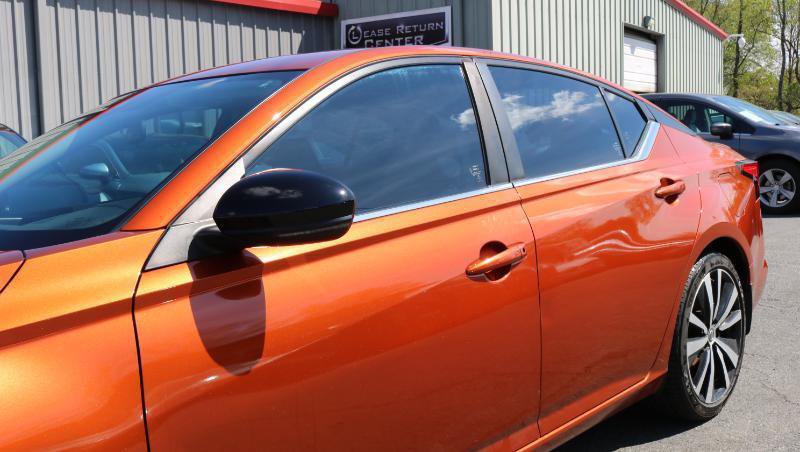 Used 2021 Nissan Altima 2.5 SR w/ SR Premium Package FWD image 4