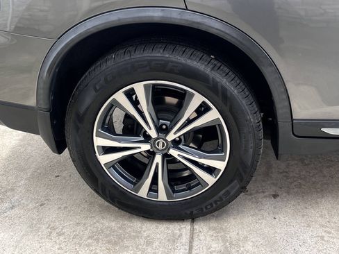 Used 2017 Nissan Rogue SL w/ SL Premium Package AWD/4WD image 10