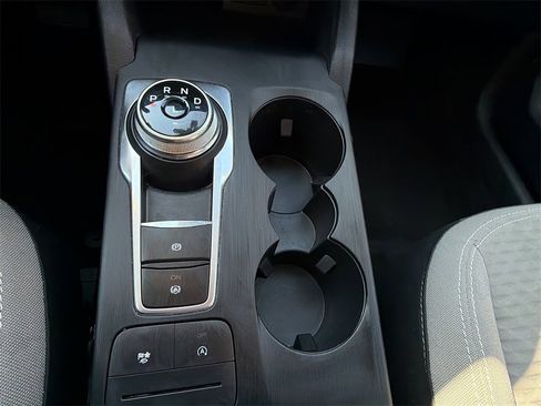 Used 2022 Ford Escape SE w/ SE Sport Appearance Package image 34