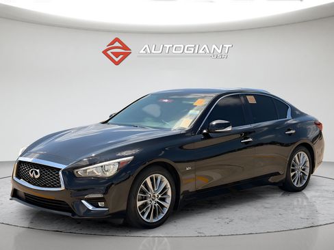 Used 2019 INFINITI Q50 Luxe w/ Essential Package (3.0T Luxe) RWD image 2
