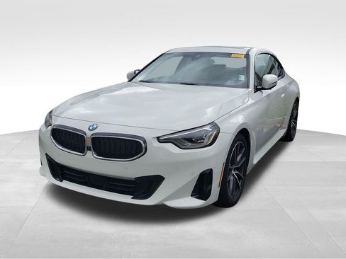 Used 2023 BMW 230i Coupe w/ Premium Package RWD image 9