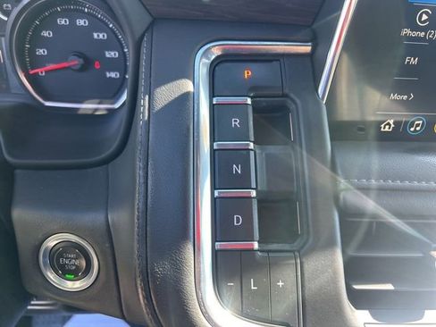 Used 2021 Chevrolet Tahoe Z71 w/ Z71 Signature Package image 27