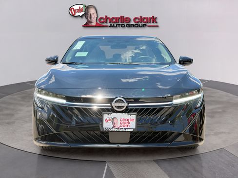 New 2026 Nissan Sentra SV w/ Floor Mat Package FWD image 8