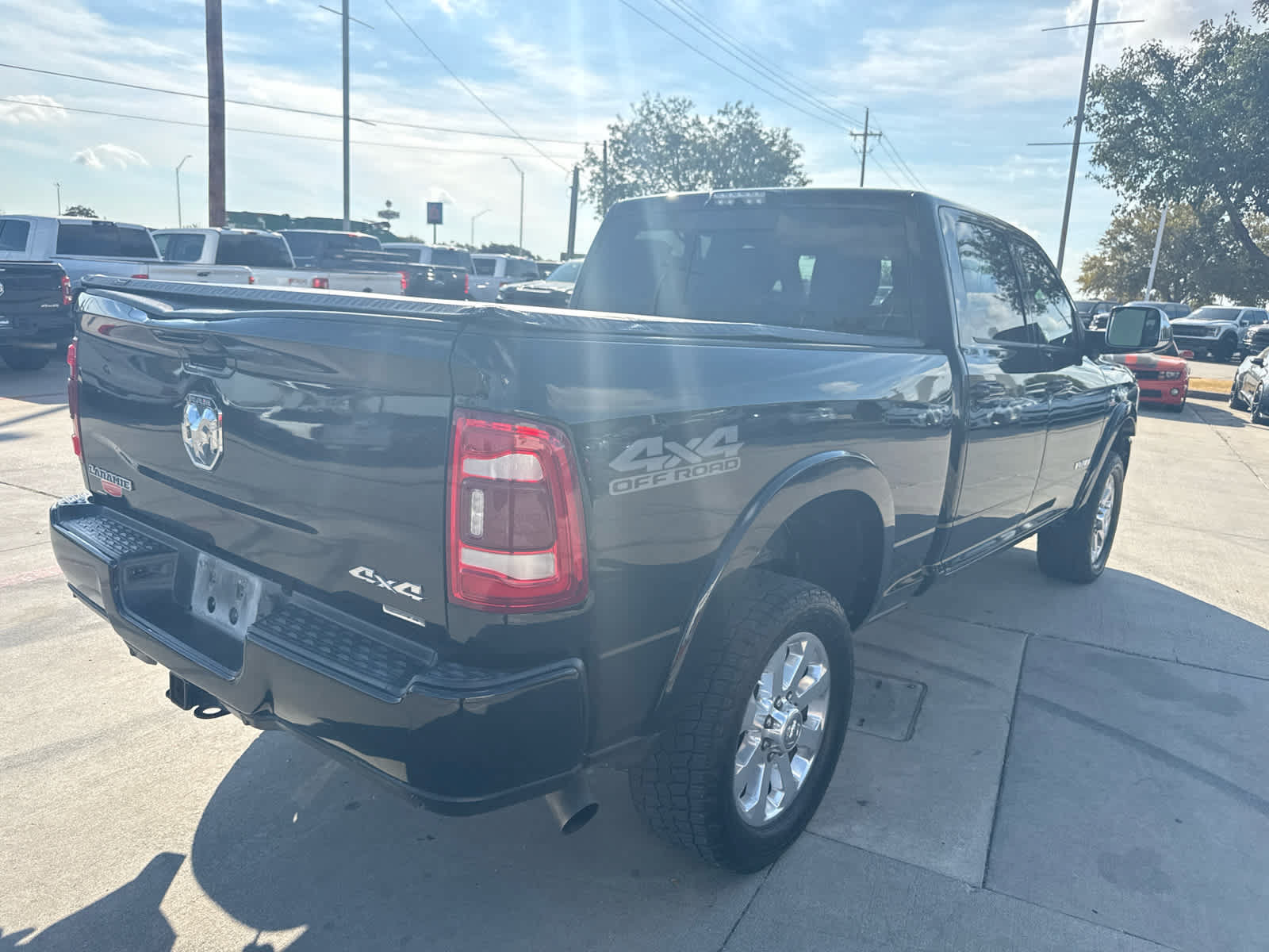 Used 2020 RAM 2500 Laramie AWD/4WD image 3