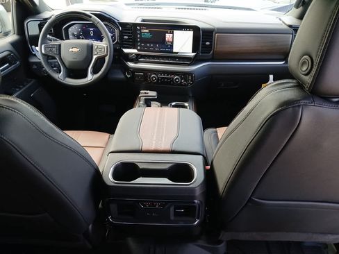 New 2026 Chevrolet Silverado 1500 High Country w/ High Country Premium Package AWD/4WD image 97