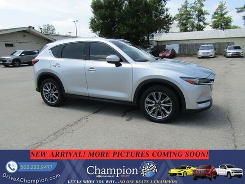 Used 2019 MAZDA CX-5 Signature AWD/4WD image 3