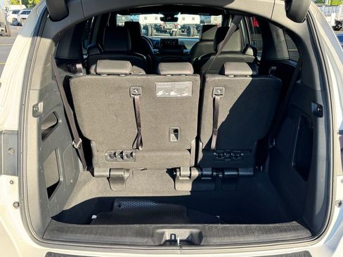 Used 2023 Honda Odyssey Sport image 16
