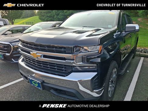 Certified 2022 Chevrolet Silverado 1500 LT AWD/4WD image 1