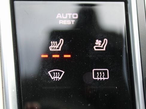 Used 2018 Porsche Panamera 4S image 41