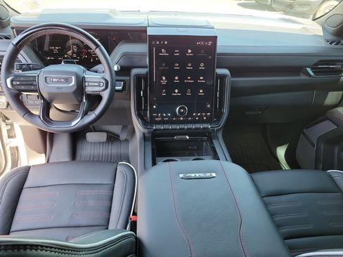 Used 2026 GMC Yukon AT4 Ultimate w/ LPO, Floor Liner Package AWD/4WD image 19
