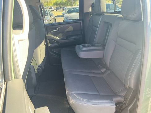 Used 2023 Nissan Frontier SV w/ SV Convenience Package RWD image 16