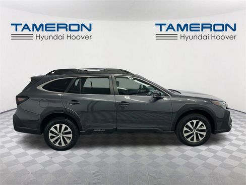 Used 2024 Subaru Outback Premium image 6