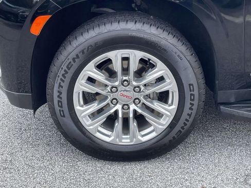 Used 2021 GMC Yukon SLT w/ SLT Premium Package image 9