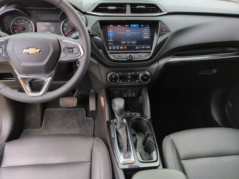 Used 2023 Chevrolet TrailBlazer ACTIV w/ Sun and Liftgate Package AWD/4WD image 15