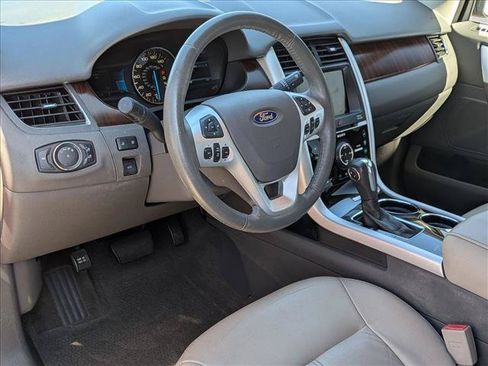 Used 2014 Ford Edge Limited w/ Equipment Group 302A FWD image 9