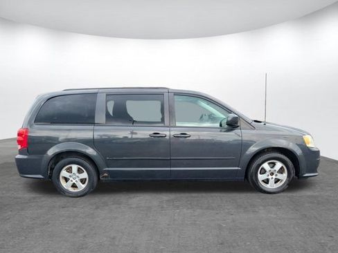 Used 2012 Dodge Grand Caravan SXT FWD image 2