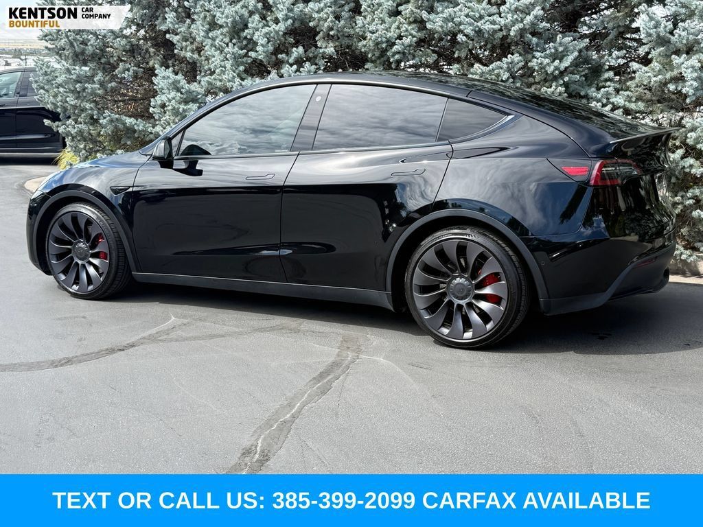Used 2022 Tesla Model Y Performance AWD/4WD image 5