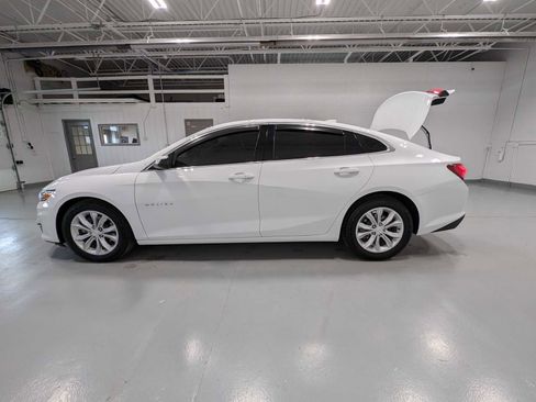 Certified 2022 Chevrolet Malibu LT FWD image 12