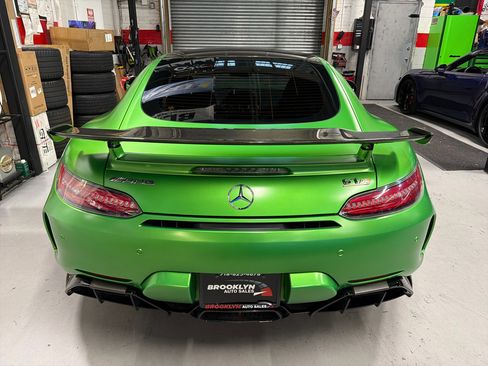 Used 2018 Mercedes-Benz AMG GT R image 8