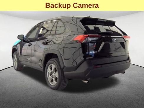 Used 2022 Toyota RAV4 LE AWD/4WD image 8