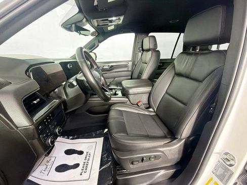 Used 2025 Chevrolet Tahoe RST w/ RST Performance Edition AWD/4WD image 22