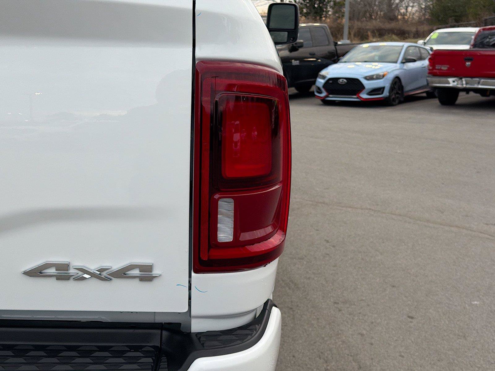 New 2026 RAM 2500 Laramie AWD/4WD image 11