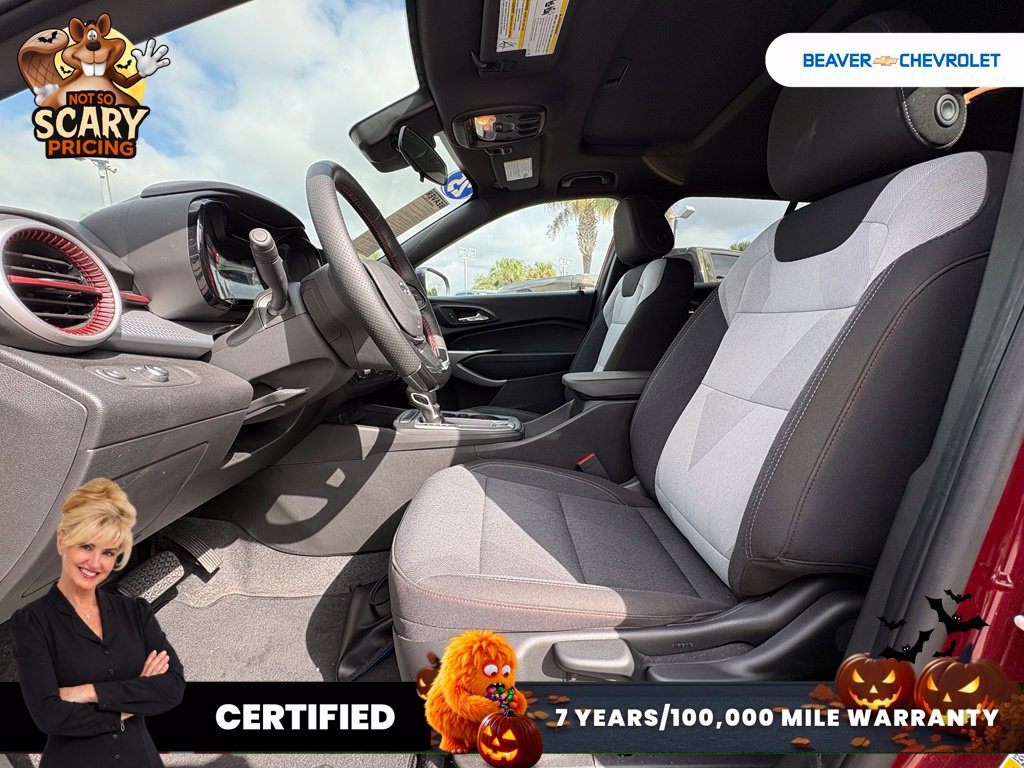 Used 2025 Chevrolet Trax RS w/ Sunroof Package FWD image 13
