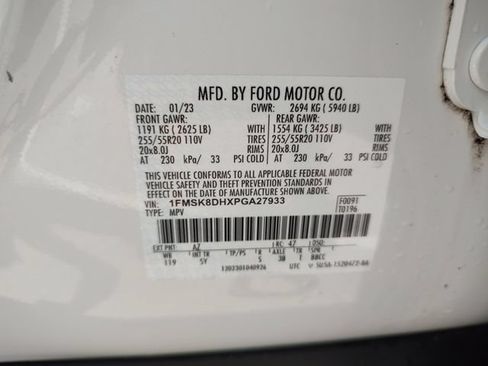 Used 2023 Ford Explorer XLT w/ Equipment Group 202A AWD/4WD image 35