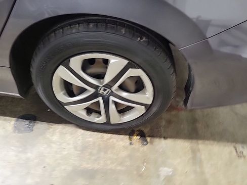 Used 2018 Honda Civic LX image 5