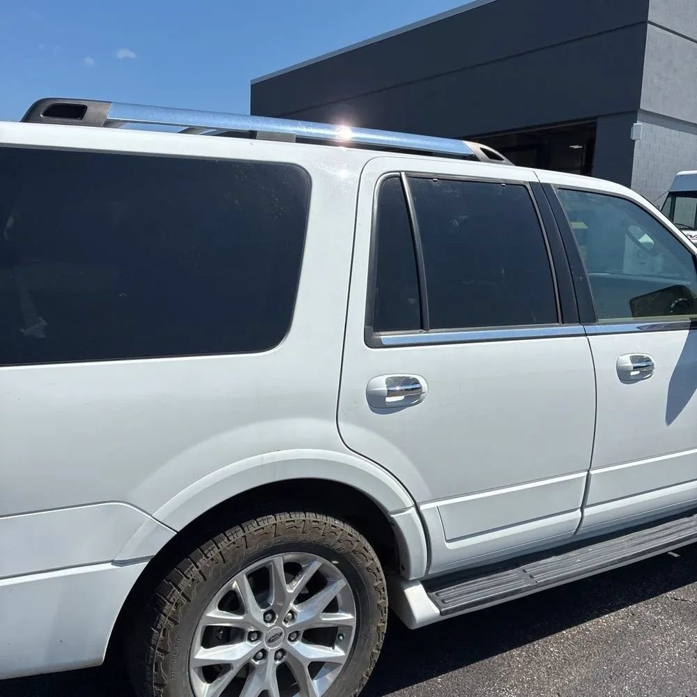 Used 2016 Ford Expedition Limited AWD/4WD image 9
