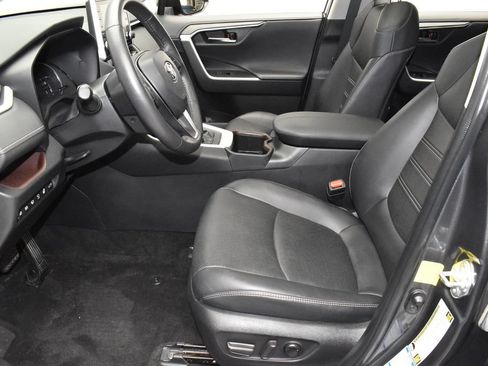 Used 2022 Toyota RAV4 Limited AWD/4WD image 14