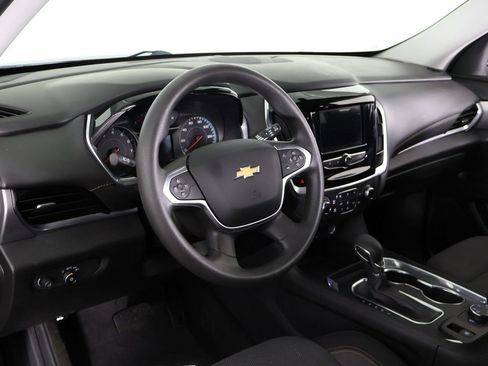 Used 2021 Chevrolet Traverse LS AWD/4WD image 24