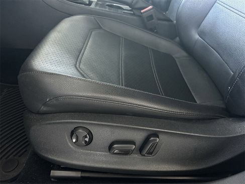 Used 2018 Volkswagen Passat 2.0T SE image 12