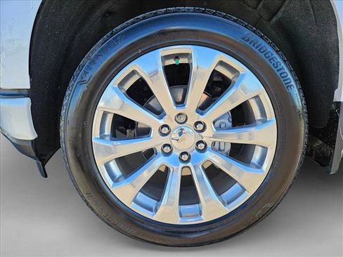 Used 2021 Chevrolet Silverado 1500 High Country w/ Technology Package image 22