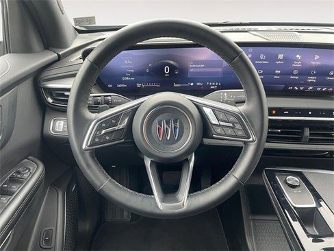 Certified 2025 Buick Enclave Preferred image 12