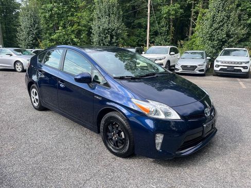 Used 2015 Toyota Prius Two FWD image 5