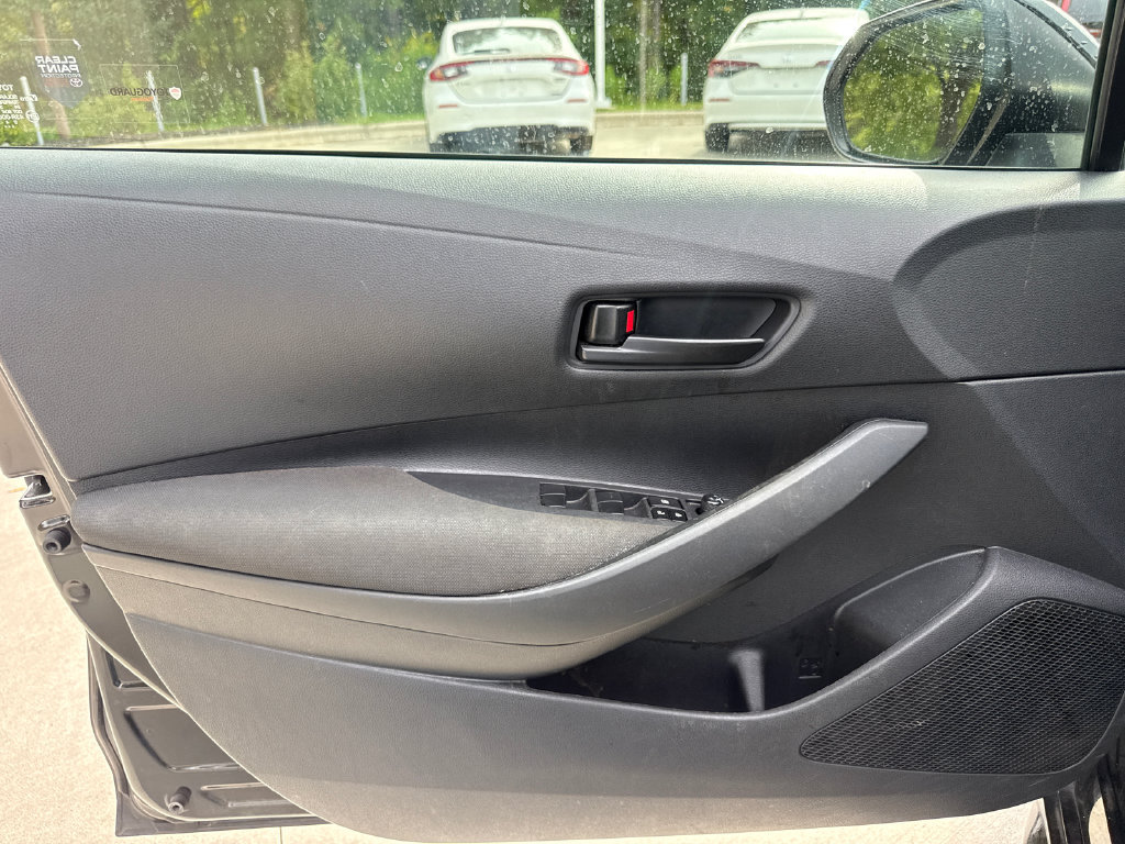 Used 2023 Toyota Corolla LE FWD image 13