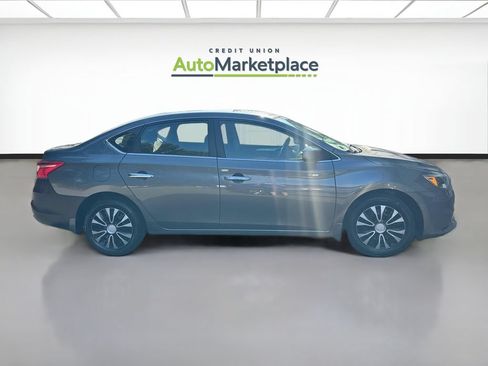 Used 2019 Nissan Sentra S FWD image 8