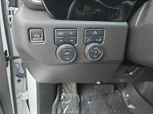 Certified 2022 Chevrolet Silverado 1500 LT Trail Boss image 20