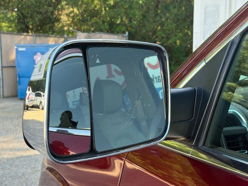 Used 2019 RAM 1500 Laramie image 13