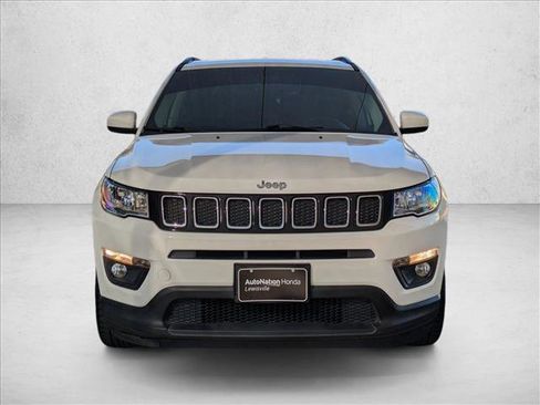 Used 2017 Jeep Compass Latitude w/ Popular Equipment Group image 2