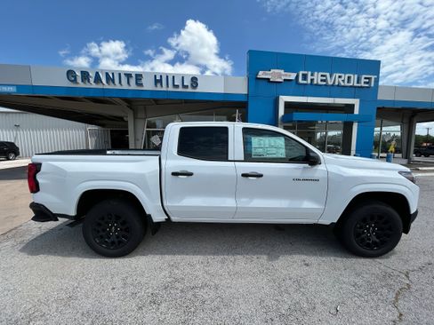 New 2025 Chevrolet Colorado W/T w/ WT Custom Package image 9