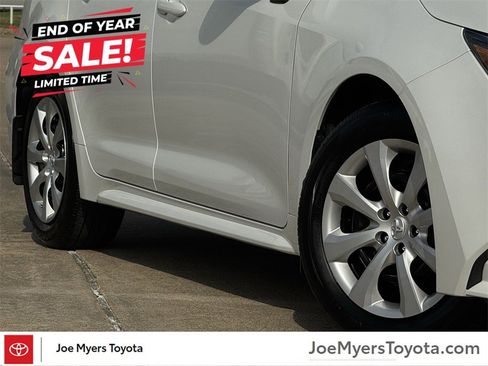 Used 2025 Toyota Corolla LE image 7