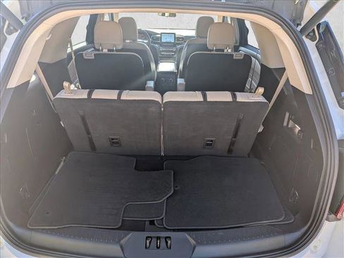 Used 2020 Ford Explorer XLT w/ Equipment Group 202A image 21